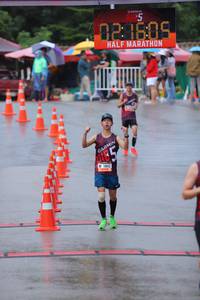 BIB: 1605, 1042
                            <button type="button" onclick="openModal(5728722)" class="btn btn-primary btn-sm float-right btn-popup" data-toggle="modal" data-target=".modal-high-quality">
                        <i class="fas fa-shopping-cart"></i> Add to Cart
                    </button>
                                            <button type="button" onclick="isThisMe(5728722, true)" class="btn btn-success btn-sm float-right btn-popup btn-isme hidden" data-toggle="tooltip" data-placement="bottom" title="นี่คือรูปของคุณใช่ไหม คลิกที่นี่เพื่อเอาเข้าอัลบั้ม">
                        <i class="fas fa-plus"></i> Add to album
                    </button>
                    <button type="button" onclick="isThisMe(5728722, false)" class="btn btn-warning btn-sm float-right btn-popup btn-isnotme hidden">
                        <i class="fas fa-ban"></i> Remove from album
                    </button>